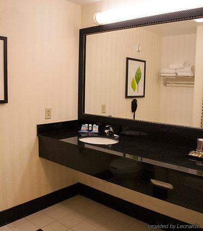 Fairfield Inn & Suites Bedford Oda fotoğraf